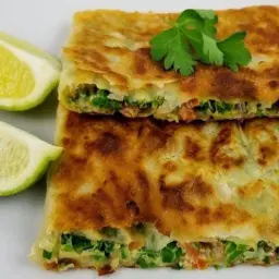 مطبق بالخضار